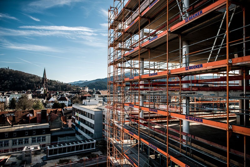 Gerüstbau mit Fassadengerüsten Gerüstbau mit Fassadengerüsten